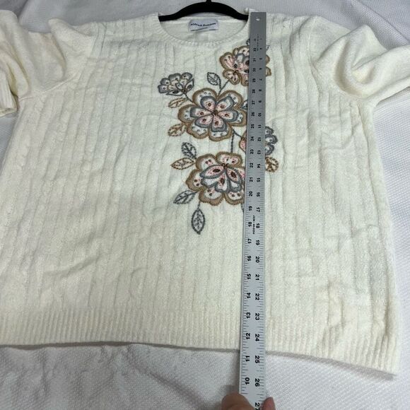 Alfred Dunner Glacier Lake Ivory Floral Soft Chenille Pullover Sweater Sz L Wome - Picture 4 of 8
